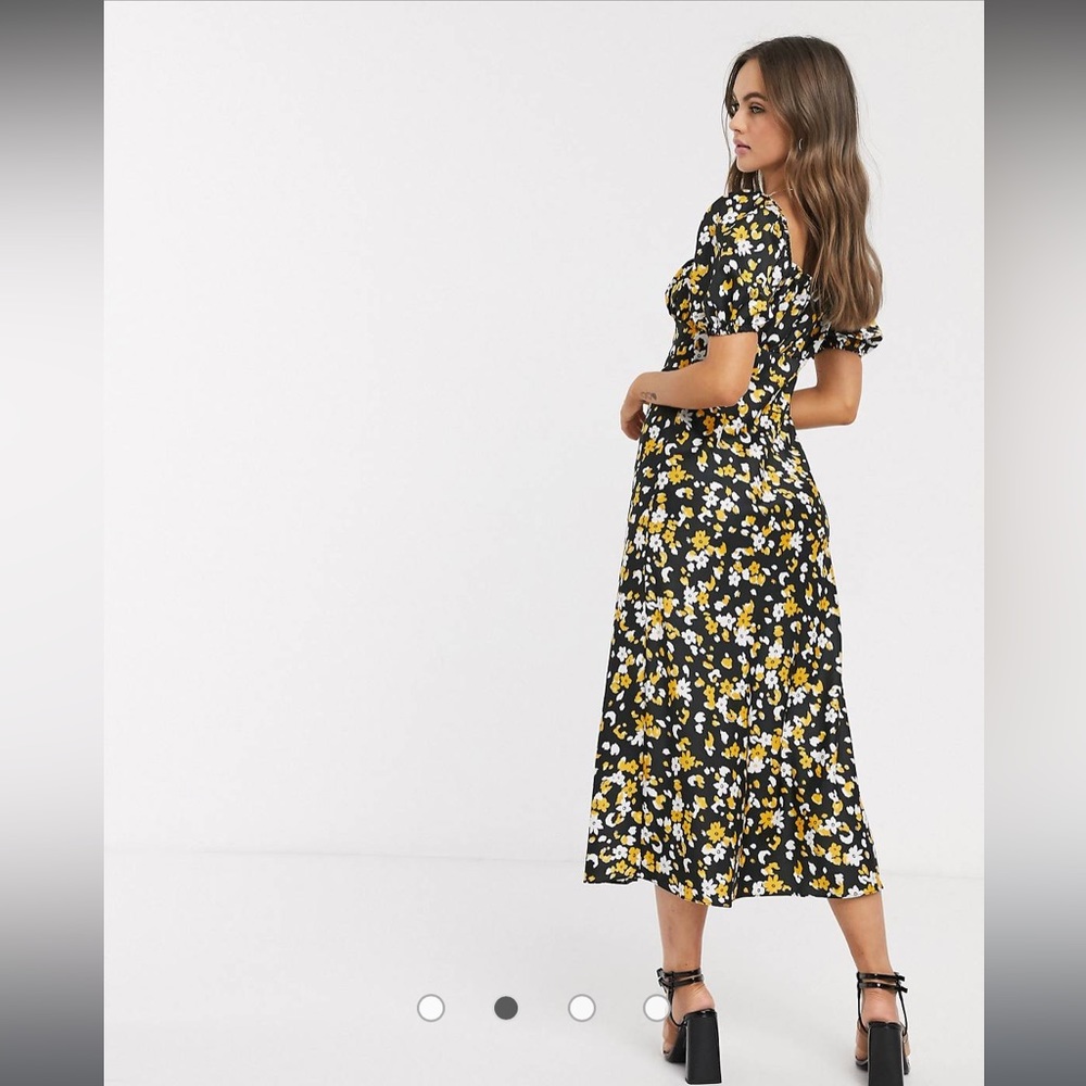 ASOS DESIGN button through maxi tea dress in floral animal print - Picture 4 of 7